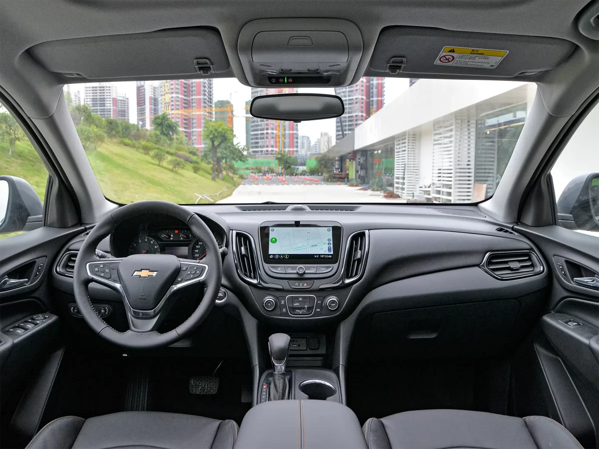 интерьер салона Chevy Equinox (GM D2XX - третье поколение) интерьер салона Chevy Equinox (GM D2XX - третье поколение)