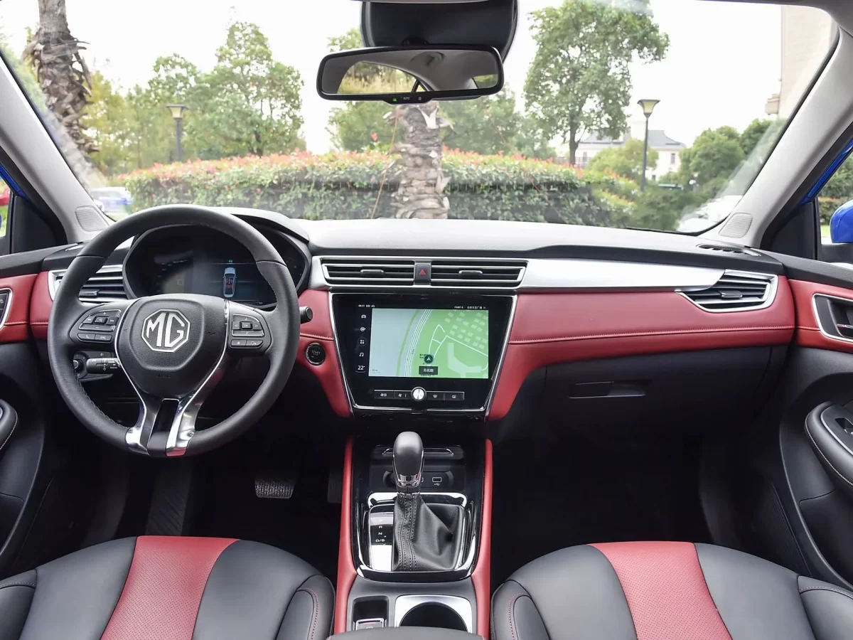 интерьер салона MG5 интерьер салона MG5