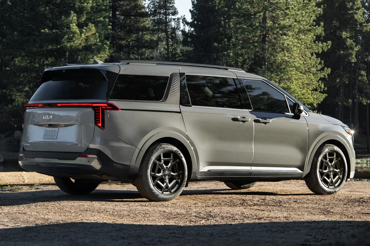 фотография КИА Карнивала (КА4) после рестайлинга фотография КИА Карнивала (КА4) после рестайлинга