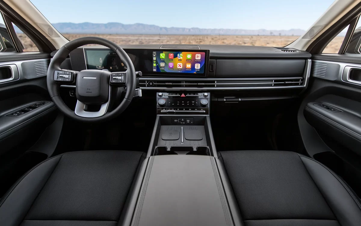 стандартный интерьер салона Hyundai Santa Fe (MX5)