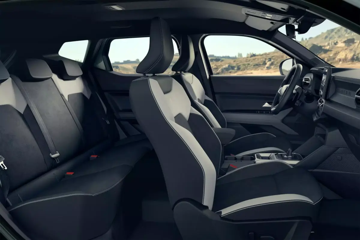 в салоне третьего Дастера